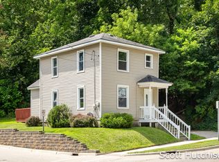 219 E Lincoln Ave, Ionia, MI 48846