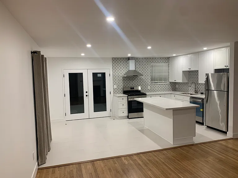 3616 Magnolia Ave — Photo 3