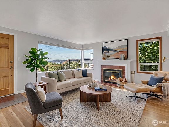 5th image of 7811 S 112th Street