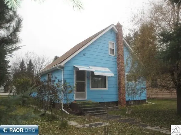 515 3rd St S, Tower, MN 55790