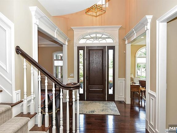 4th image of 175 Cortland Dr #68