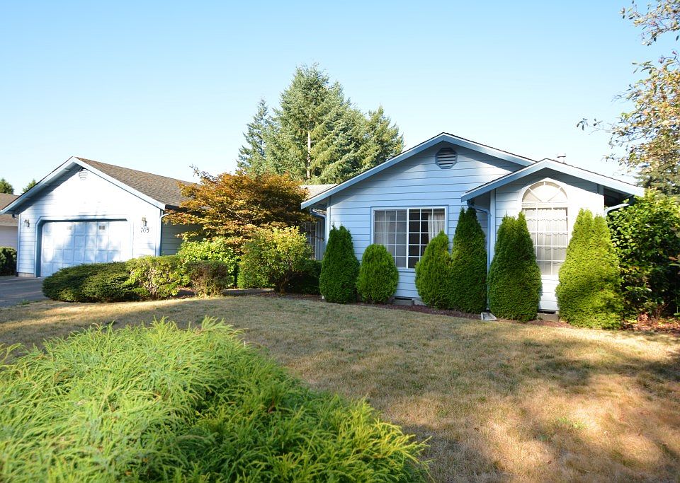 1st image of 705 Fox Run Dr NW