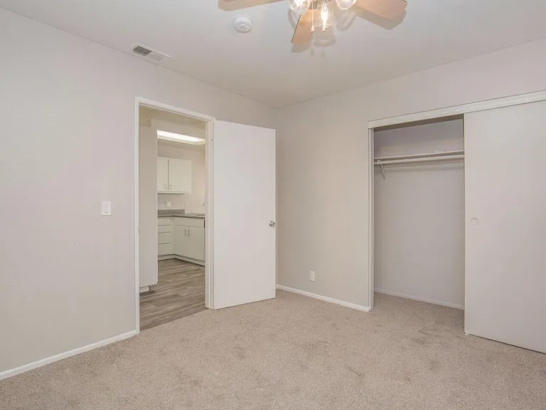 SummerRidge Apartments — Photo 28