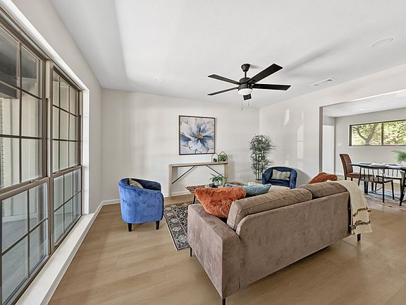 4th image of 1218 Thomas St