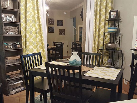 3rd image of 614 Acorn Grove Ct