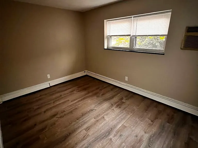 262 Grove St #9 — Photo 14