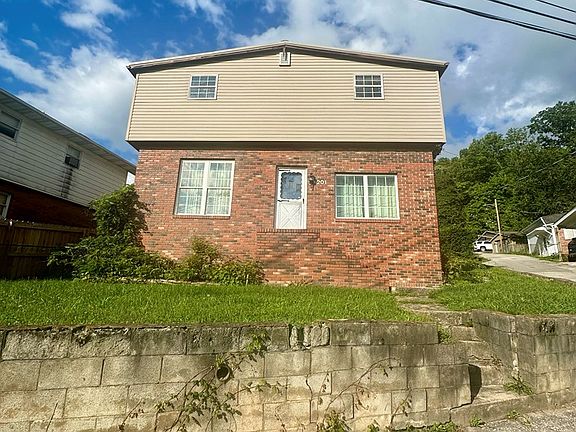 2nd image of 201 Cedar St