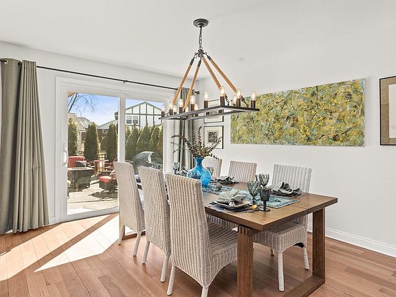 3rd image of 5335 South Sutton PLACE