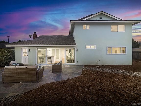 3rd image of 5565 Diane Ave