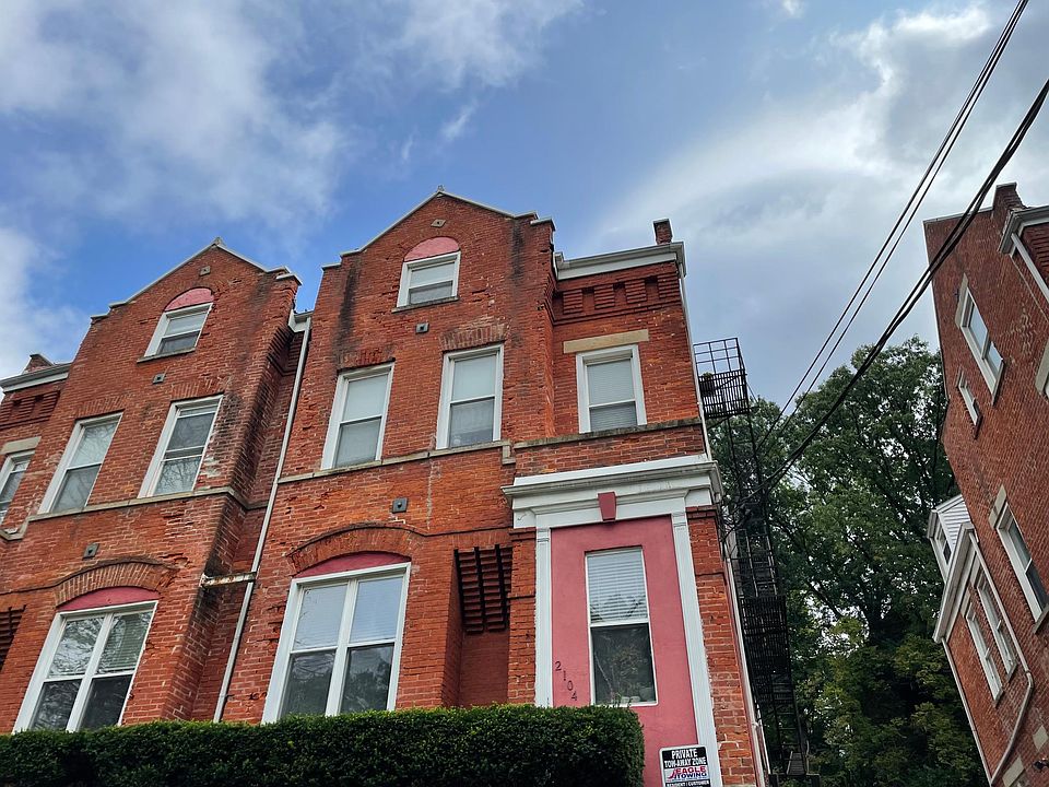 1st image of 2104 Fulton Ave APT 4
