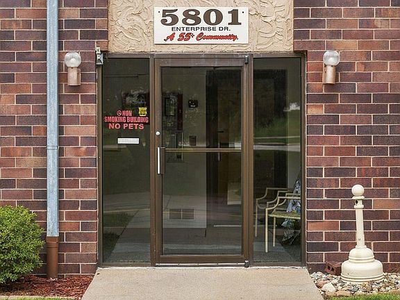 2nd image of 5801 Enterprise Dr APT C4