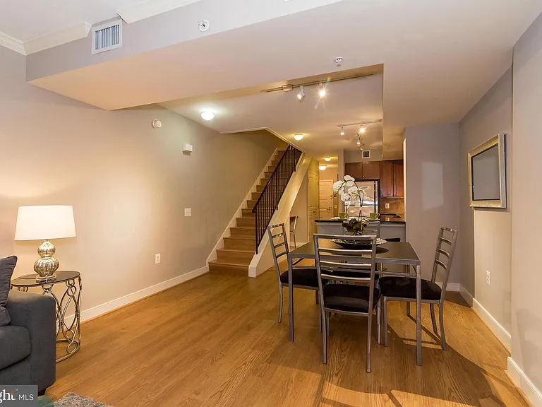 616 E St NW #246 — Photo 9