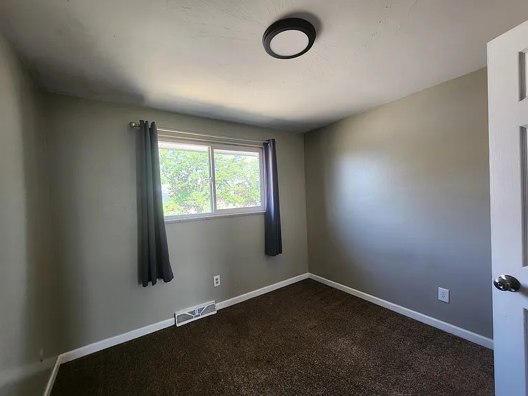 721 Fraser St #721 — Photo 10