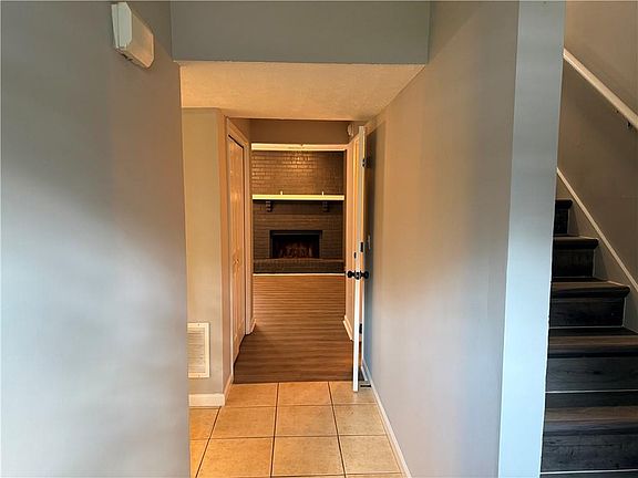 2nd image of 1020 Dassow Ct