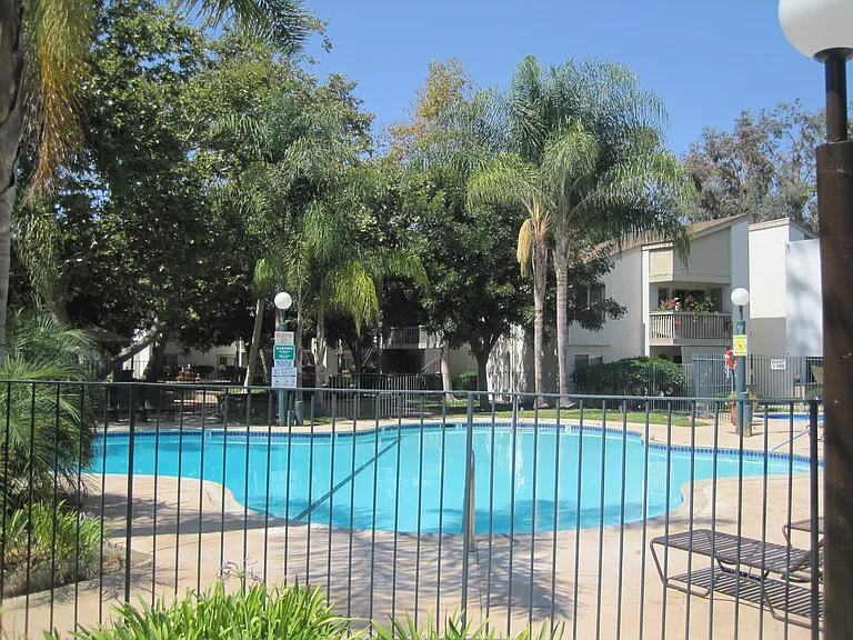 5906 Rancho Mission Rd — Photo 13