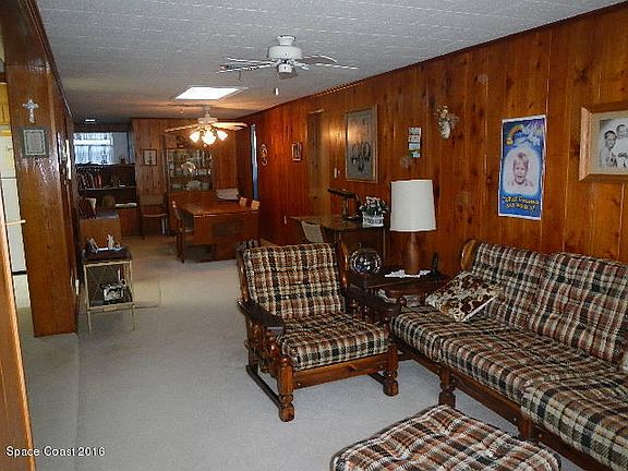 5th image of 810 Ballard Dr