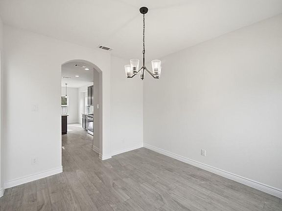 4th image of 16507 Boston Post Rd