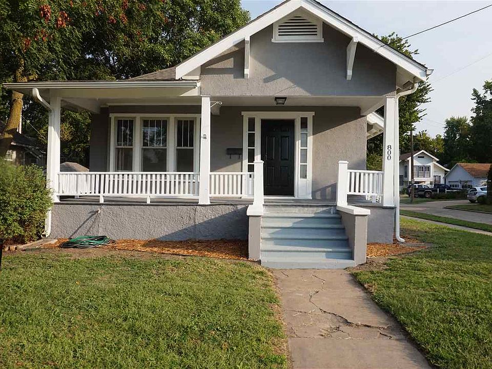 1st image of 800 W 1st St