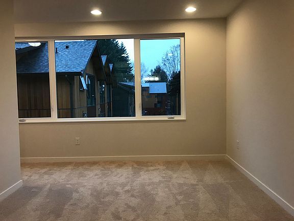 5th image of 3300 NE 65th St Unit 206