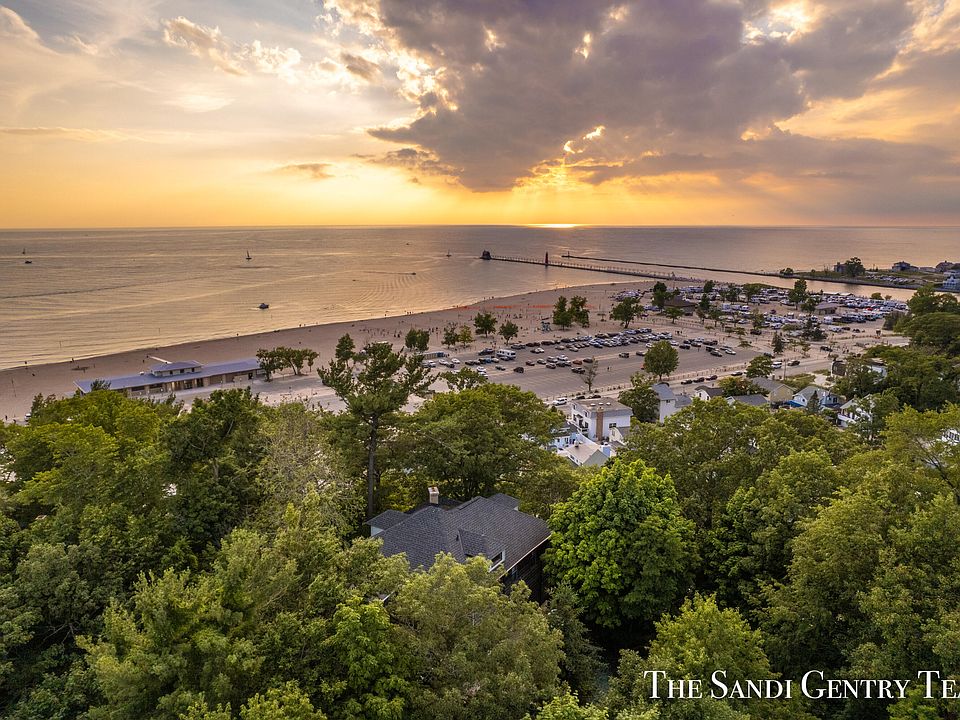 106 Prospect St, Grand Haven, MI 49417 MLS 22019476 Zillow