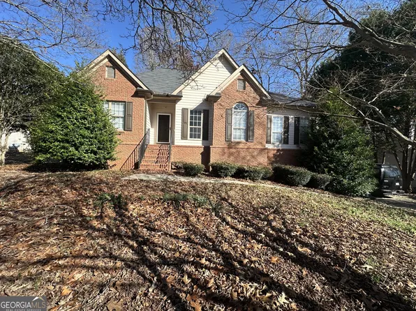 955 Dogwood Park Dr, Lawrenceville, GA 30046