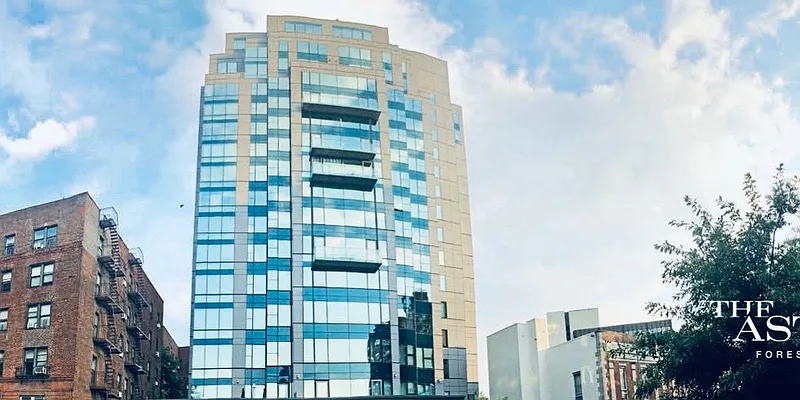 Sold by Industrie Residential | media 20