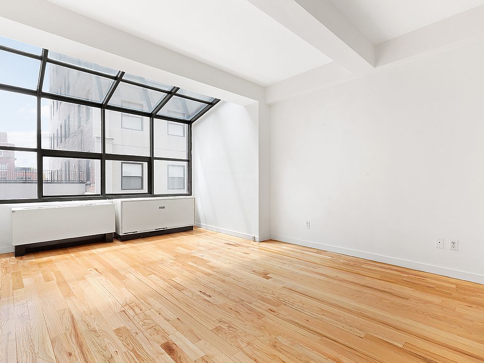 1st image of 60 W 14th St APT 6A