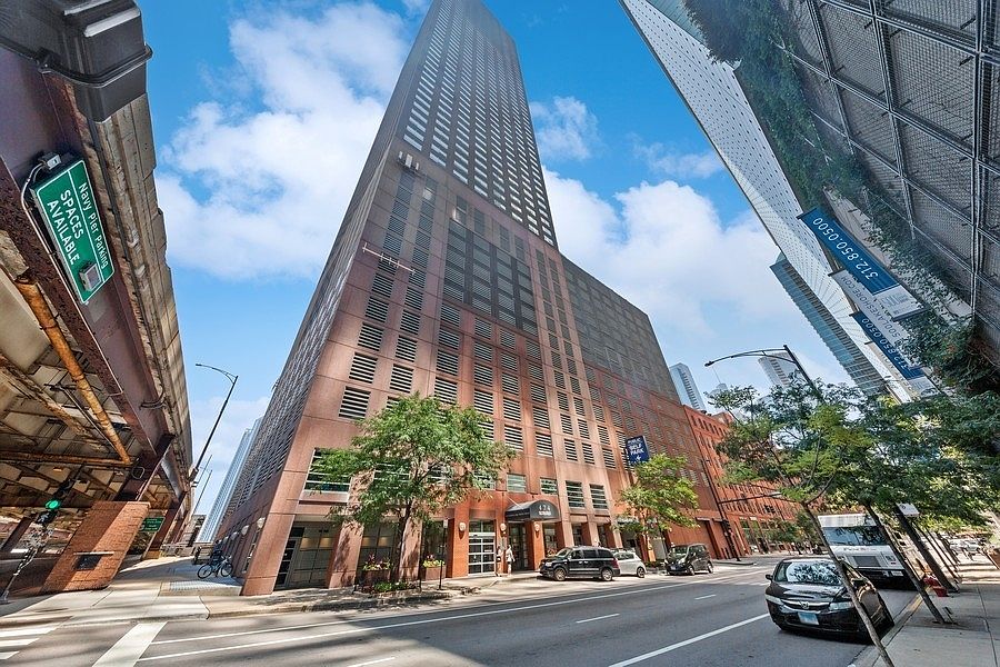 1st image of 474 N Lake Shore Dr APT 4405