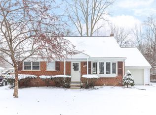 622 Center Dr, Ann Arbor, MI 48103