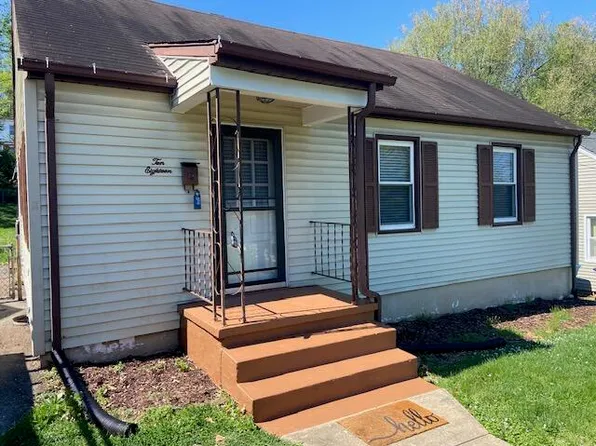 1018 Beechwood Dr SW, Roanoke, VA 24014