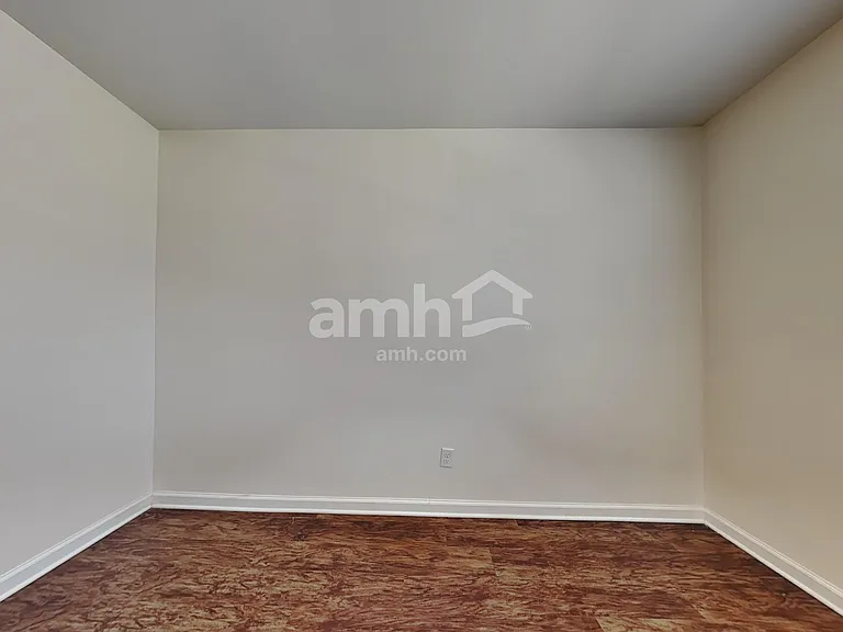 330 Crabapple Cir — Photo 14