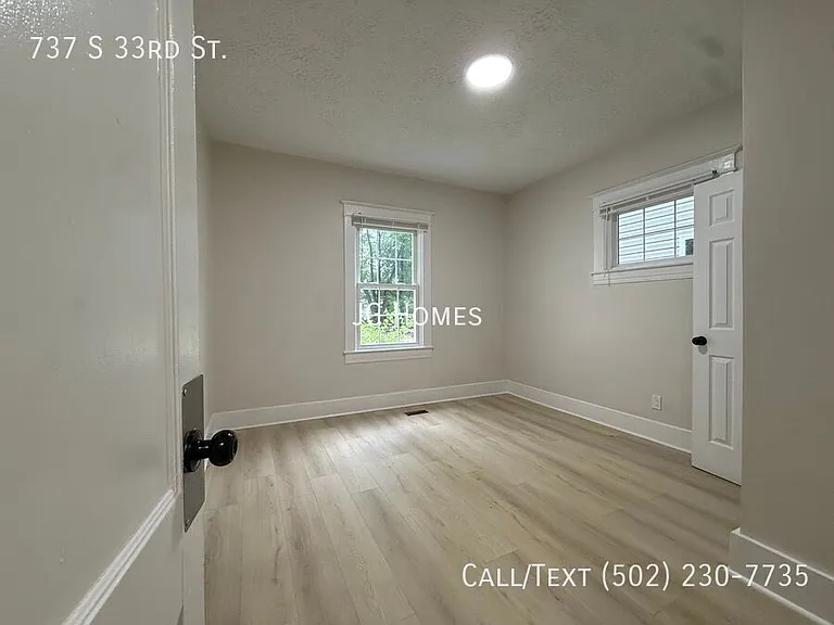 737 S 33rd St — Photo 17