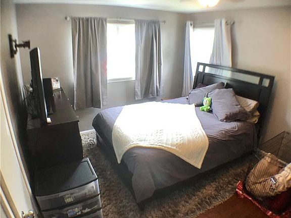 5th image of 218 Hayden Ave