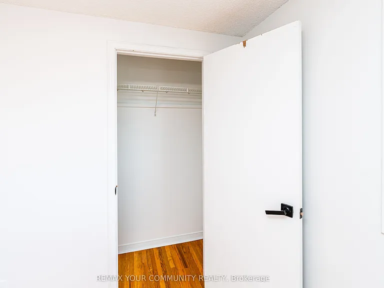 20 Terra Rd #UPPER — Photo 23