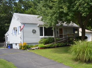 19 Princeton Ter, Oakland, NJ 07436