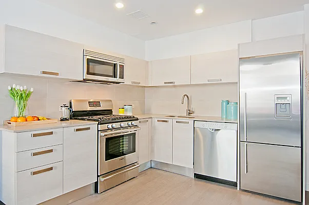 Rented by Bold New York | media 9