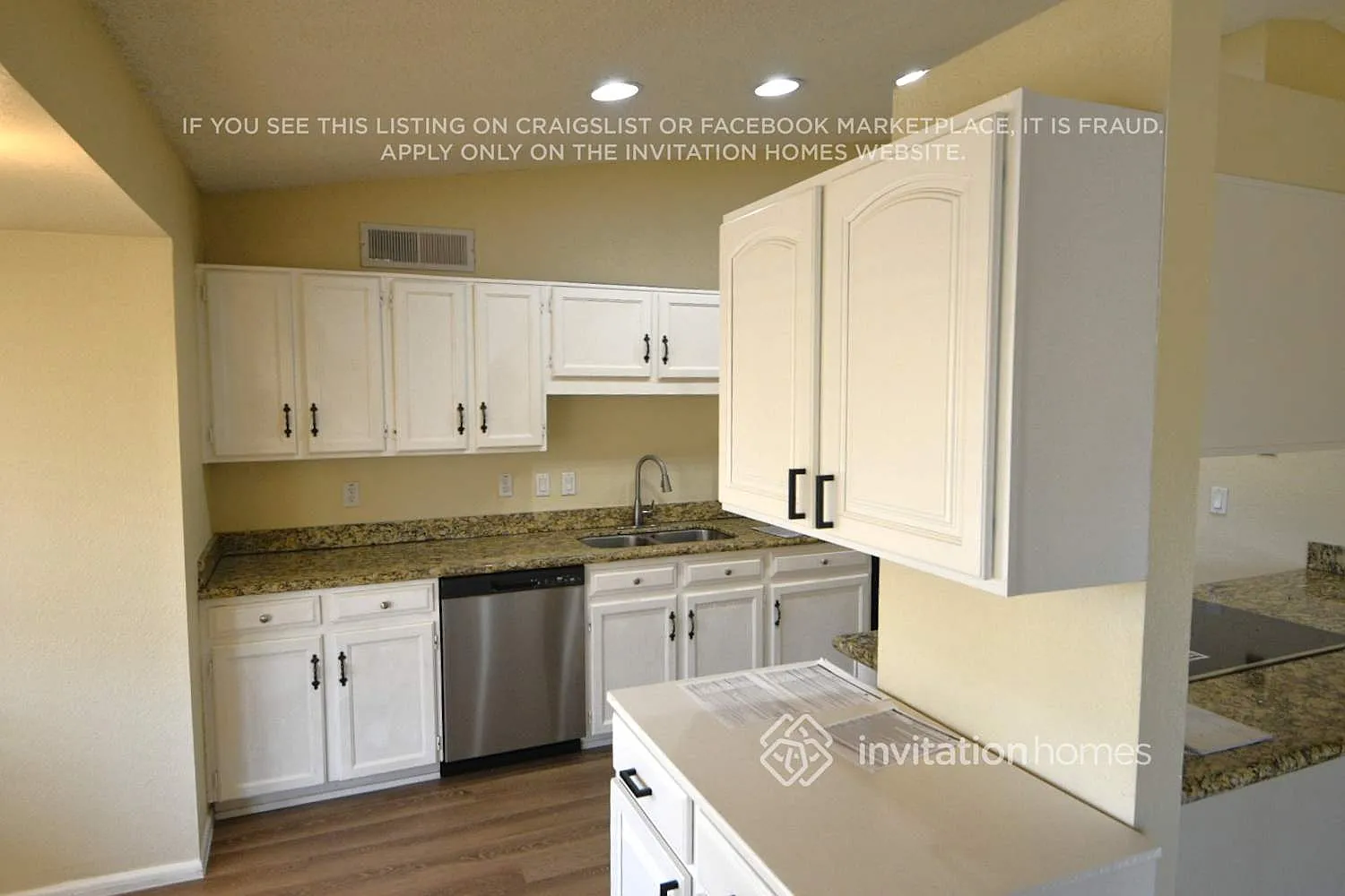 3538 E Anderson Dr Phoenix, AZ 85032 — Photo 3