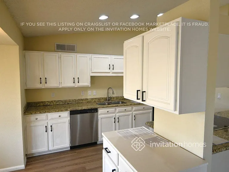 3538 E Anderson Dr — Photo 3
