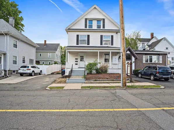 15 W Water St Unit 4, Wakefield, MA 01880