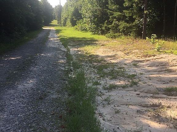 3rd image of 15700 Duck Carvers Ln