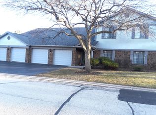 1421 Partridge Ln #1, Arlington Heights, IL 60004