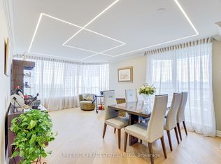 91 Townsgate Dr #1204, Vaughan, ON L4J8E8