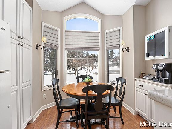 3rd image of 4336 Willow Lane Dr NE #10