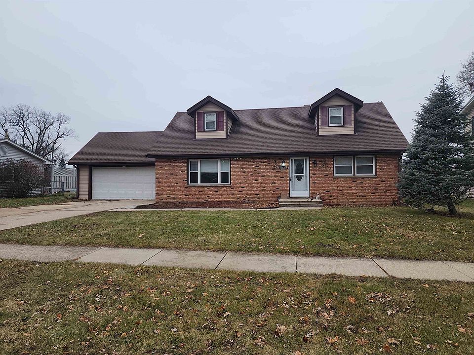1st image of 1923 Charlotte Dr