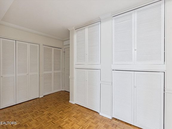 4th image of 1400 Kenesaw Ave APT 32D