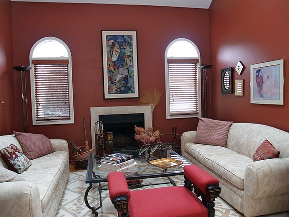 5th image of 28 Davey Dr