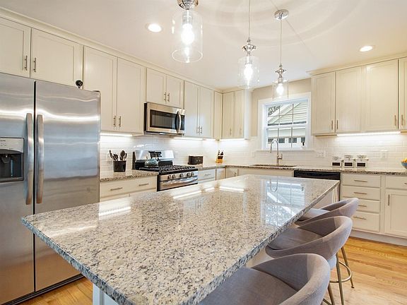 5th image of 1206 Belmar Pl