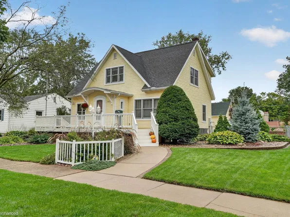 1503 Franklin St, Cedar Falls, IA 50613