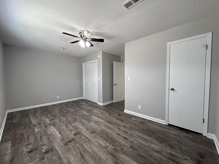918 Naomi Dr — Photo 13
