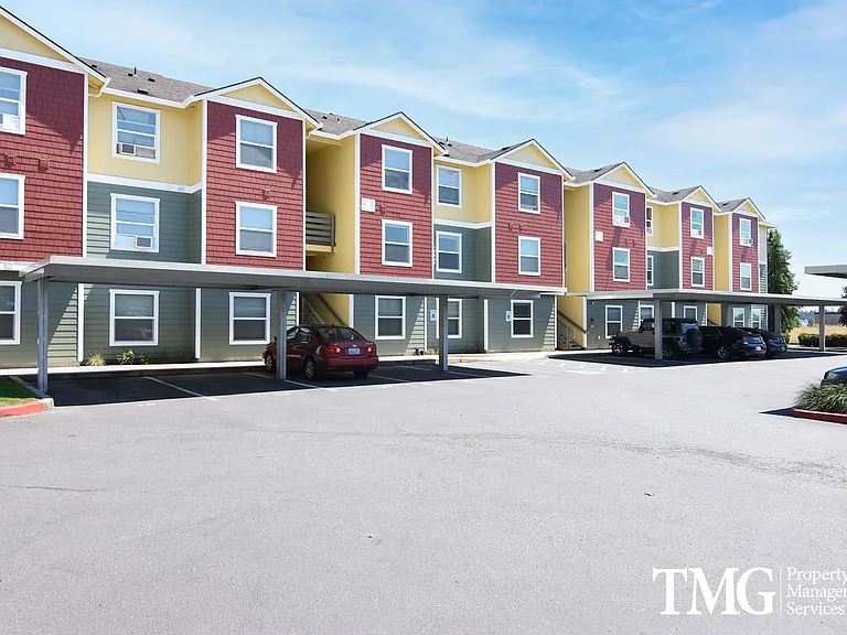 1017 SE 12th Ave — Photo 1